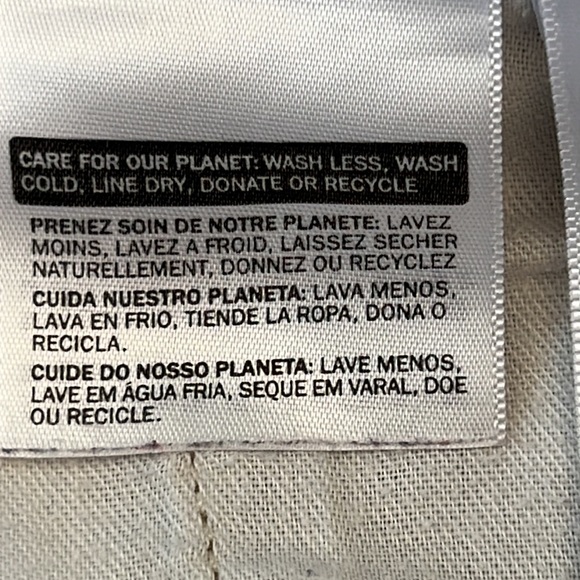 Levi’s Chinos - Picture 3 of 11